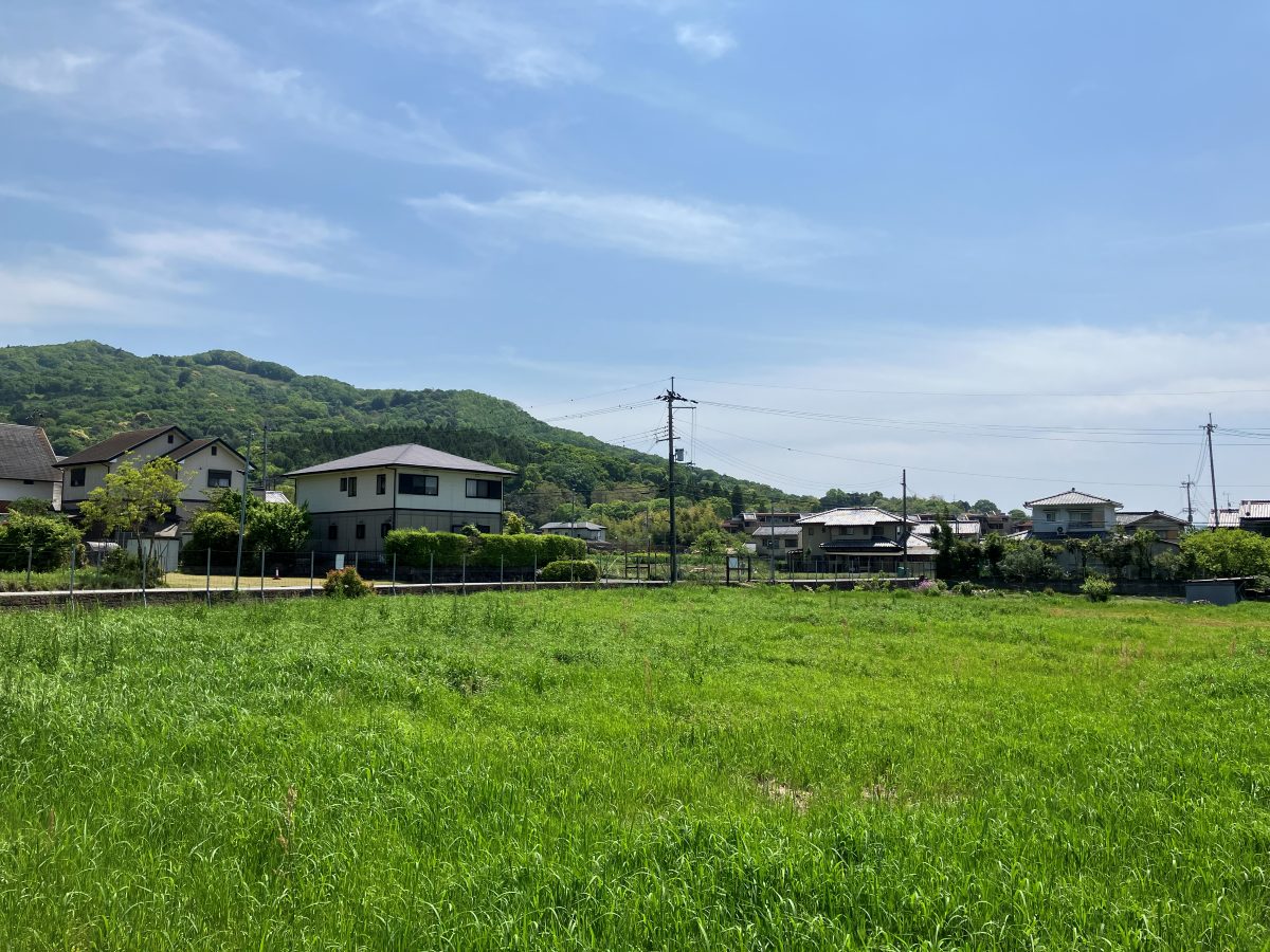 新薬師寺出口 — 3つの道の真ん中へ