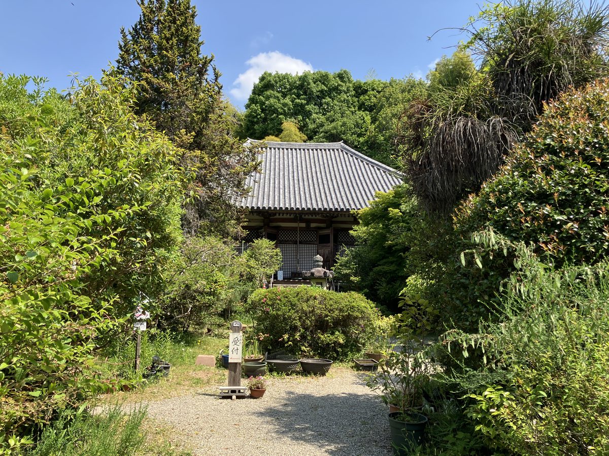 不退寺の本堂外観。小ぶりながら凛とした佇まい
